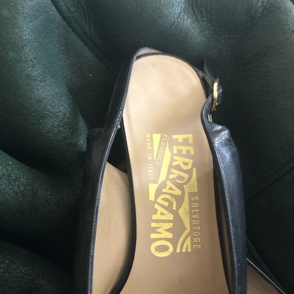 Sling back - Picture 2 of 3